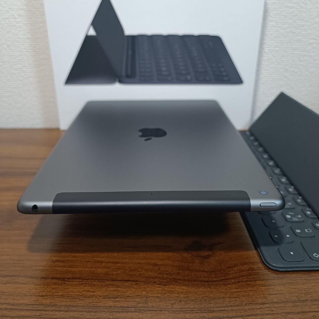 iPad 第9世代 Cellular 64GB、 Smart Keyboard