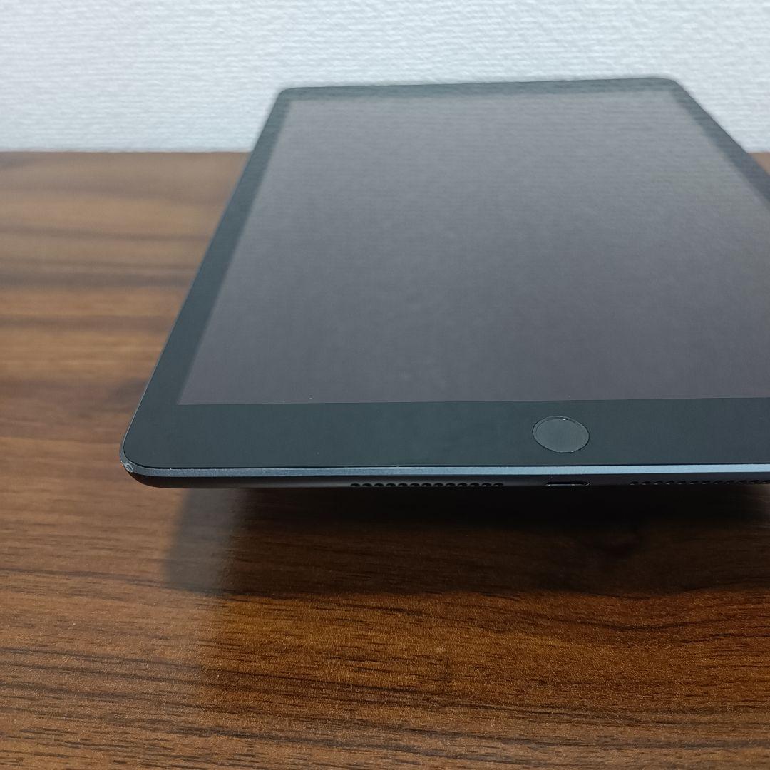 iPad 第9世代 Cellular 64GB、 Smart Keyboard