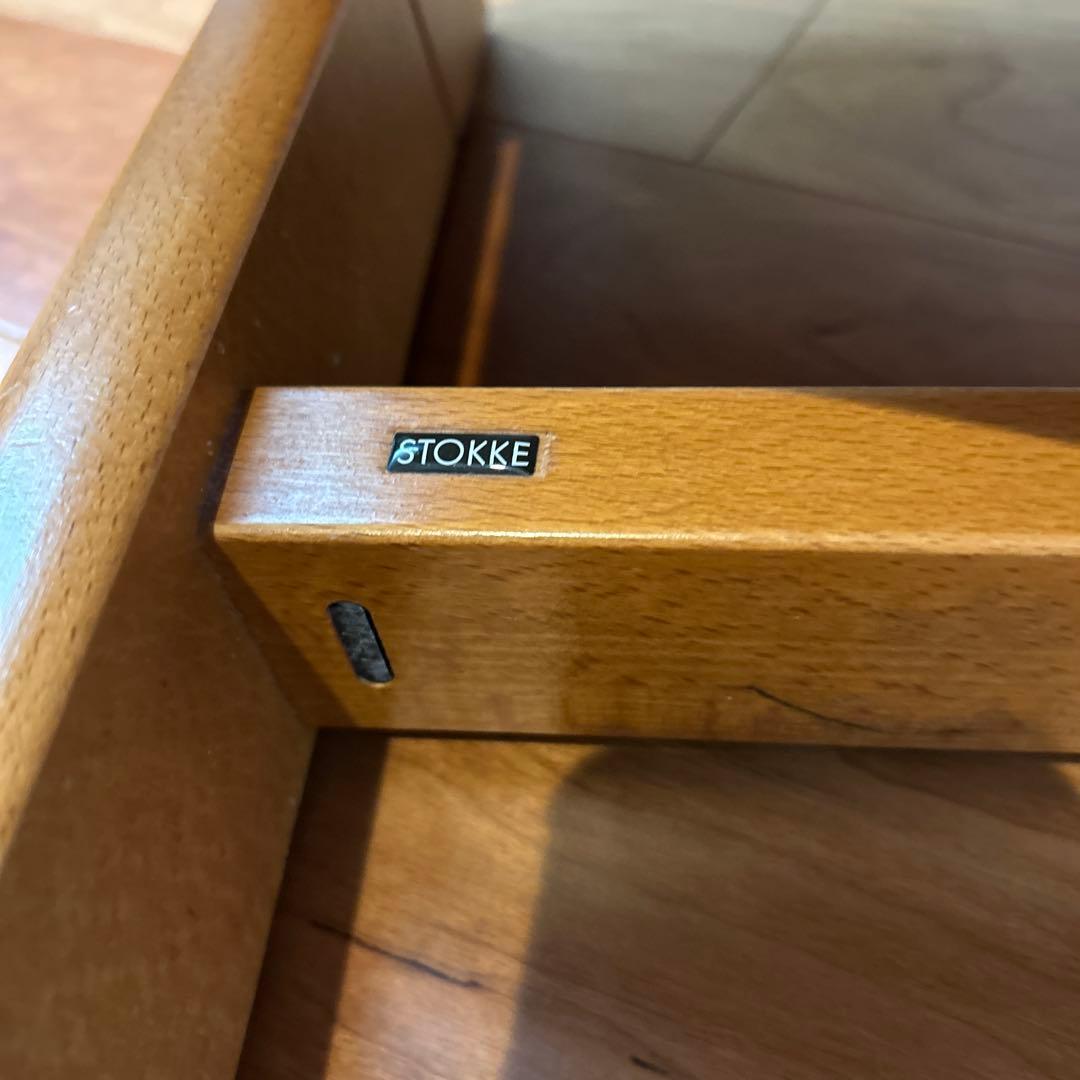廃盤カラー stokke trip trap チェリー　トリップトラップ