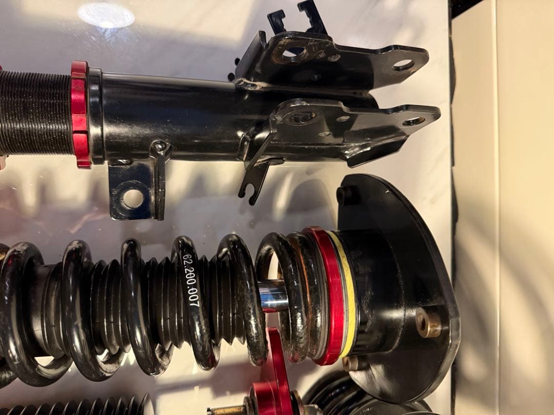 ラルグスLargus Spec S 車高調キット