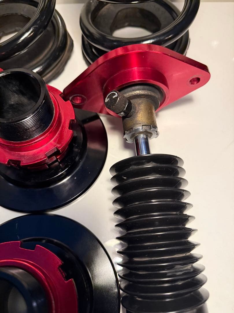 ラルグスLargus Spec S 車高調キット