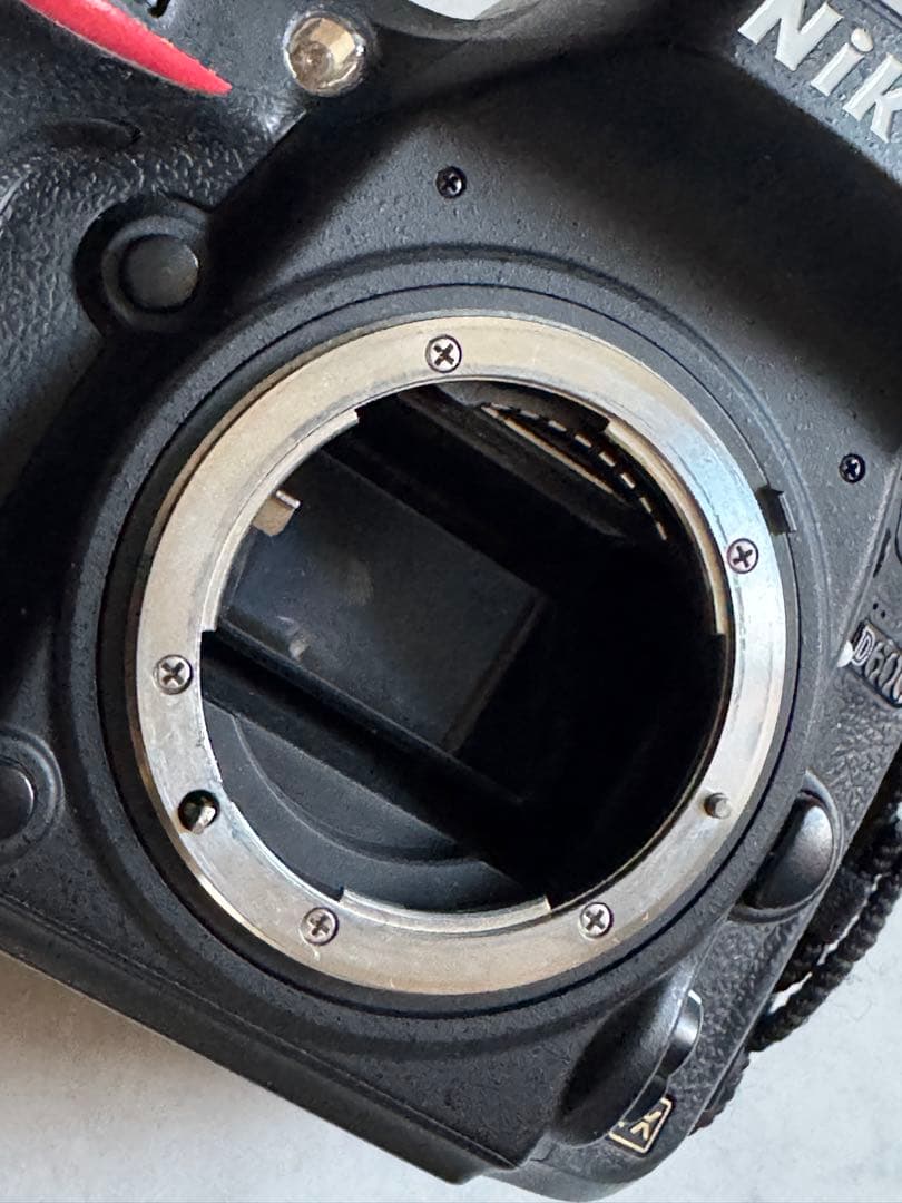 Nikon D600 デジタル一眼レフカメラ ボディ＋リモコン＋MB-D14