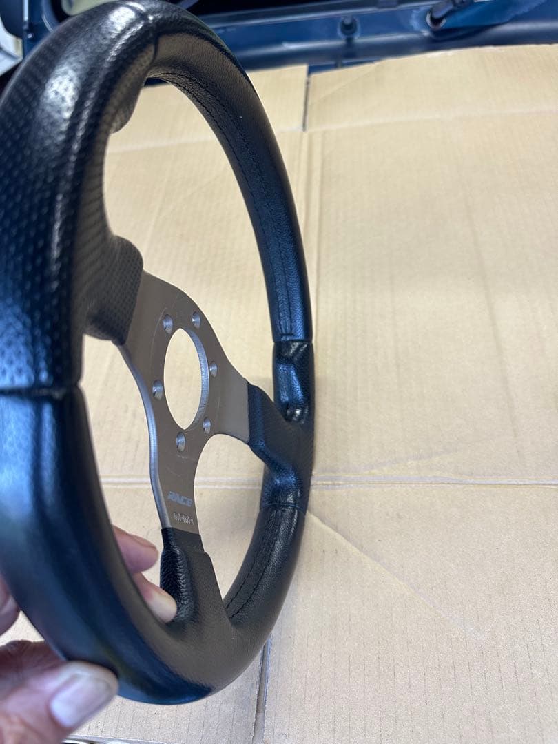 MOMO ステアリング　当時物　約32cm