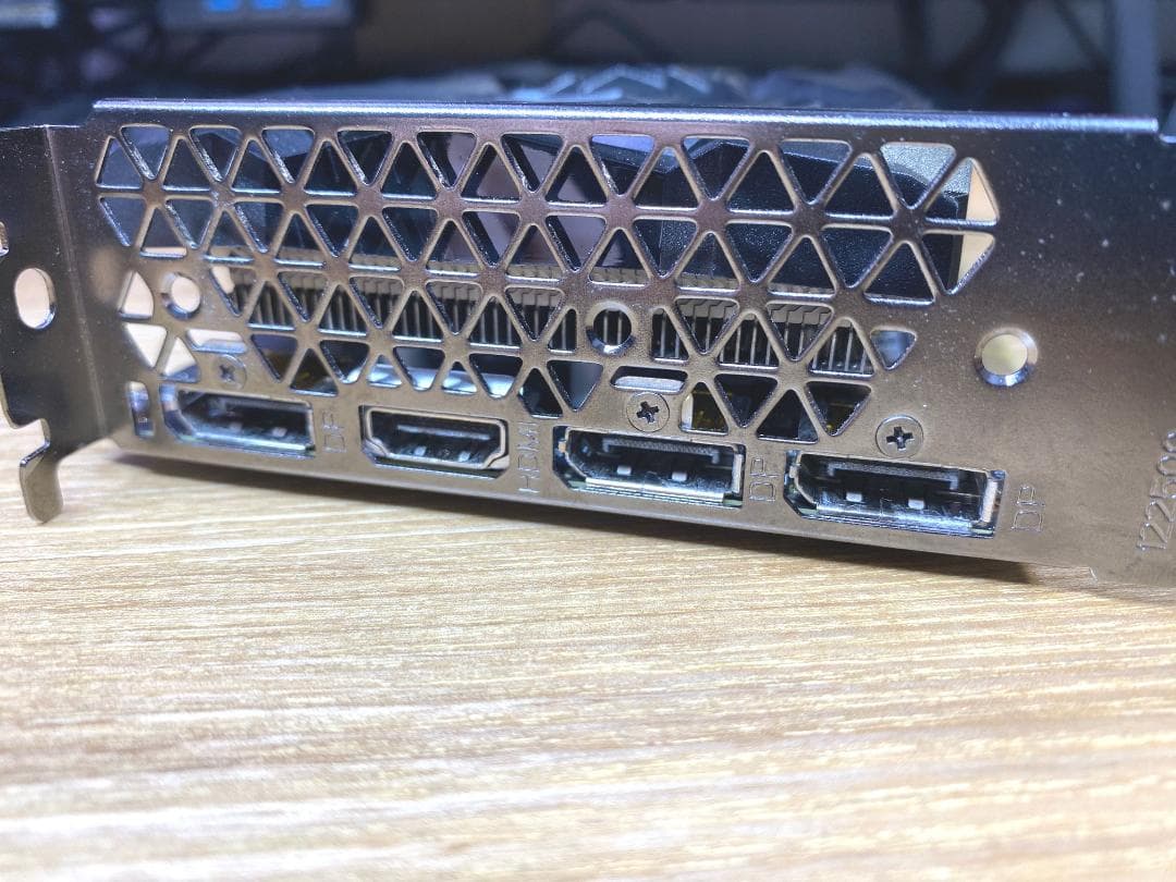 中古ZOTACGAMING GTX1660Ti 6GB192BIT GDDR6