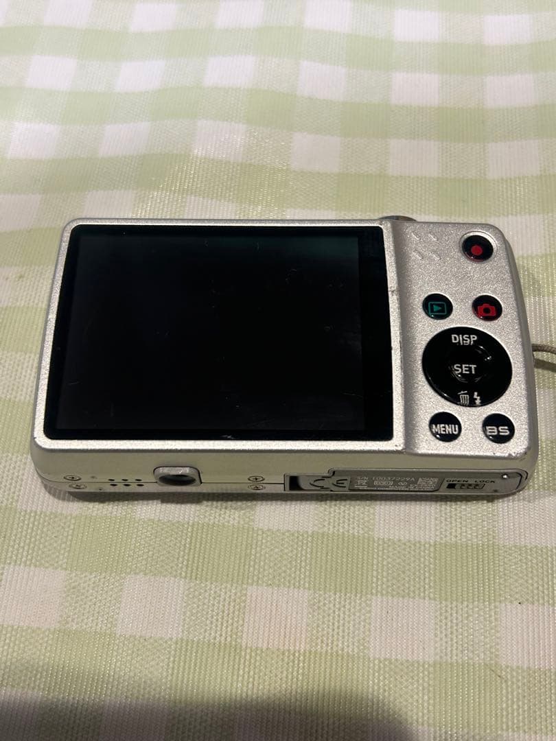 CASIO EXILIM EX-Z550 14.1メガピクセル シルバー