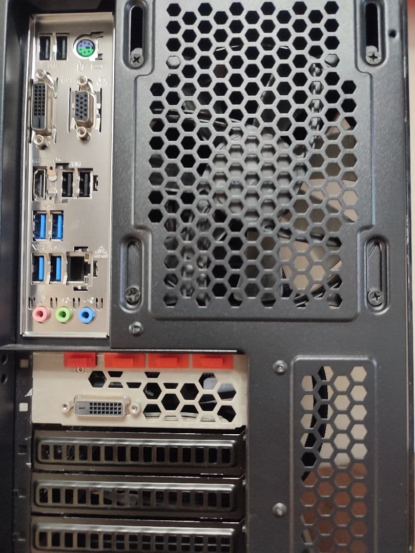 Ryzen 5 2600搭載自作PC＋モニター　メモリ32GB