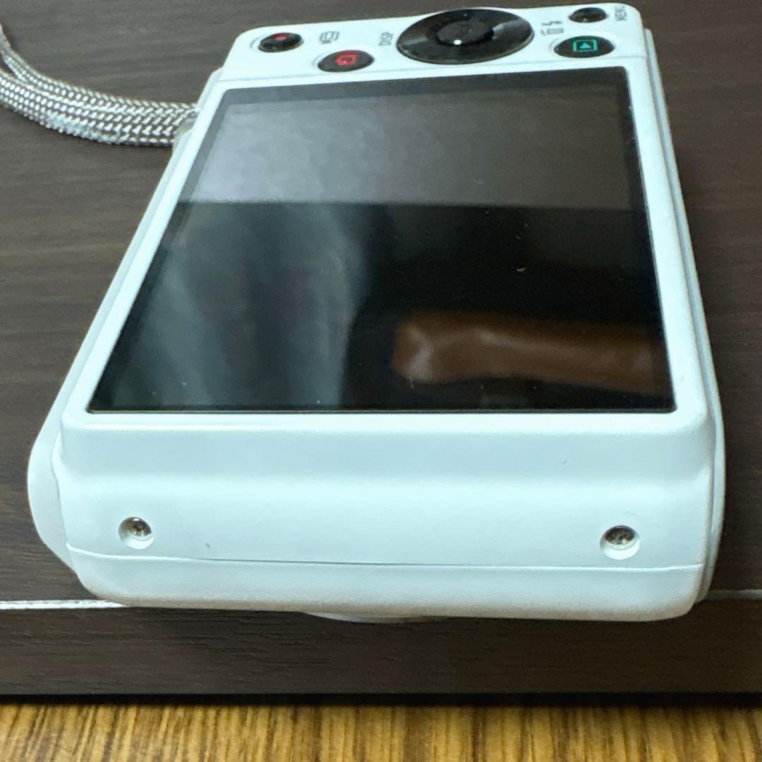 デジタルカメラ EXILIM EX-ZR20