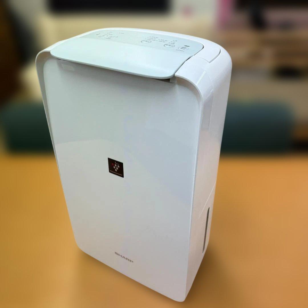 ★SHARP　除湿器　プラズマクラスター　CV-P71　2023年製