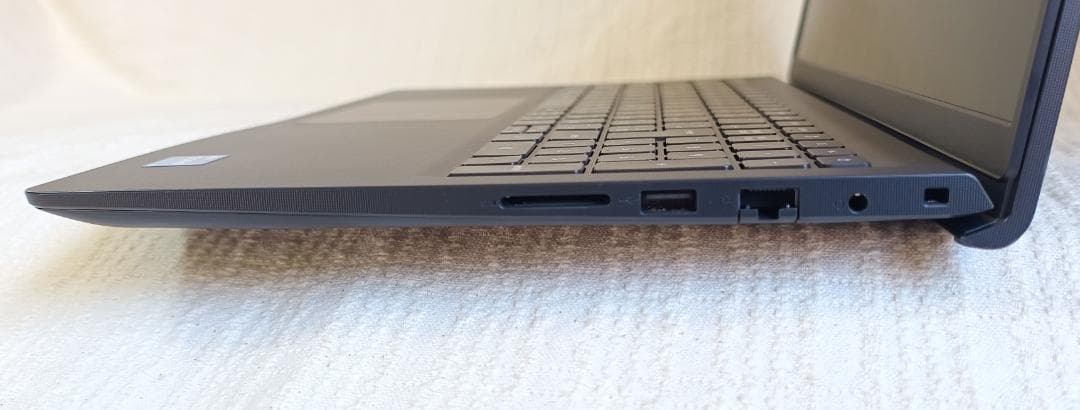 DELL Vostro 15 3510 第11世代corei5搭載