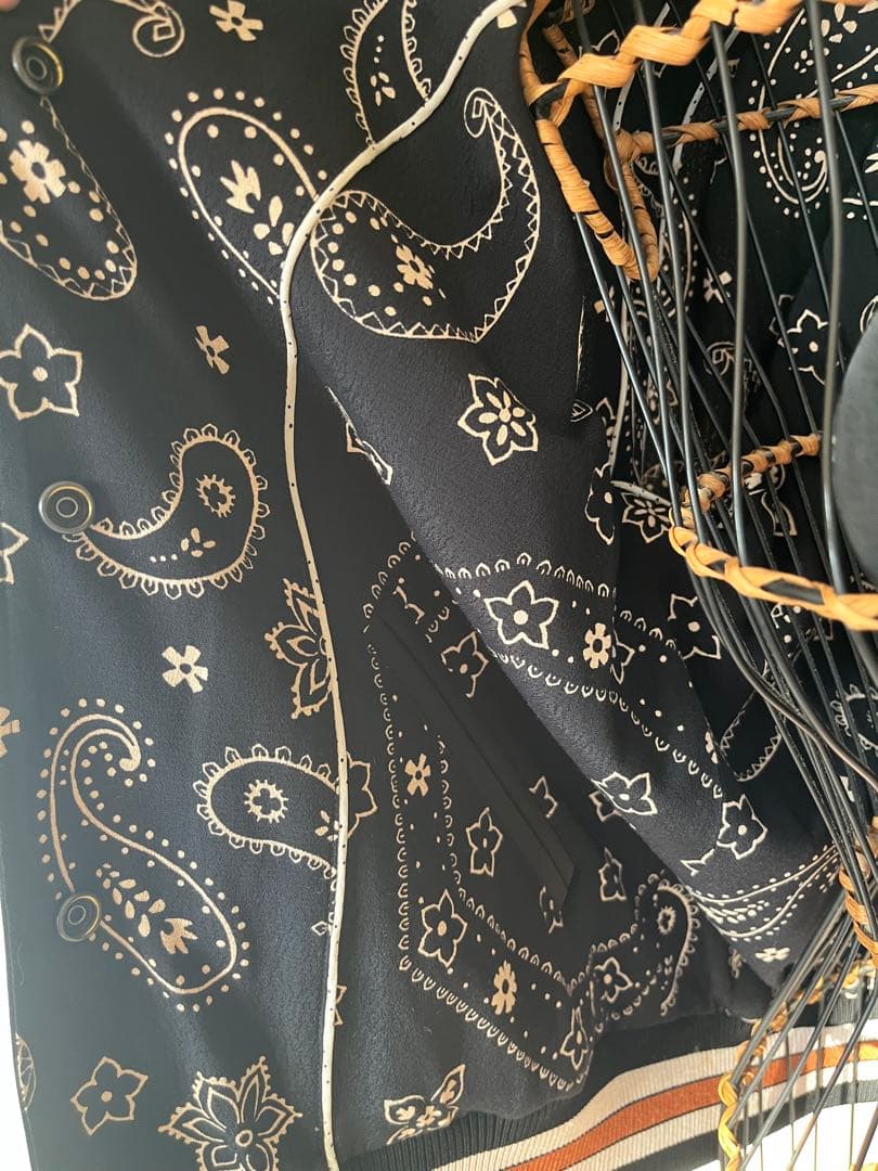 最終値下げ！！Coach 刺繍入りスカジャン 黒/白