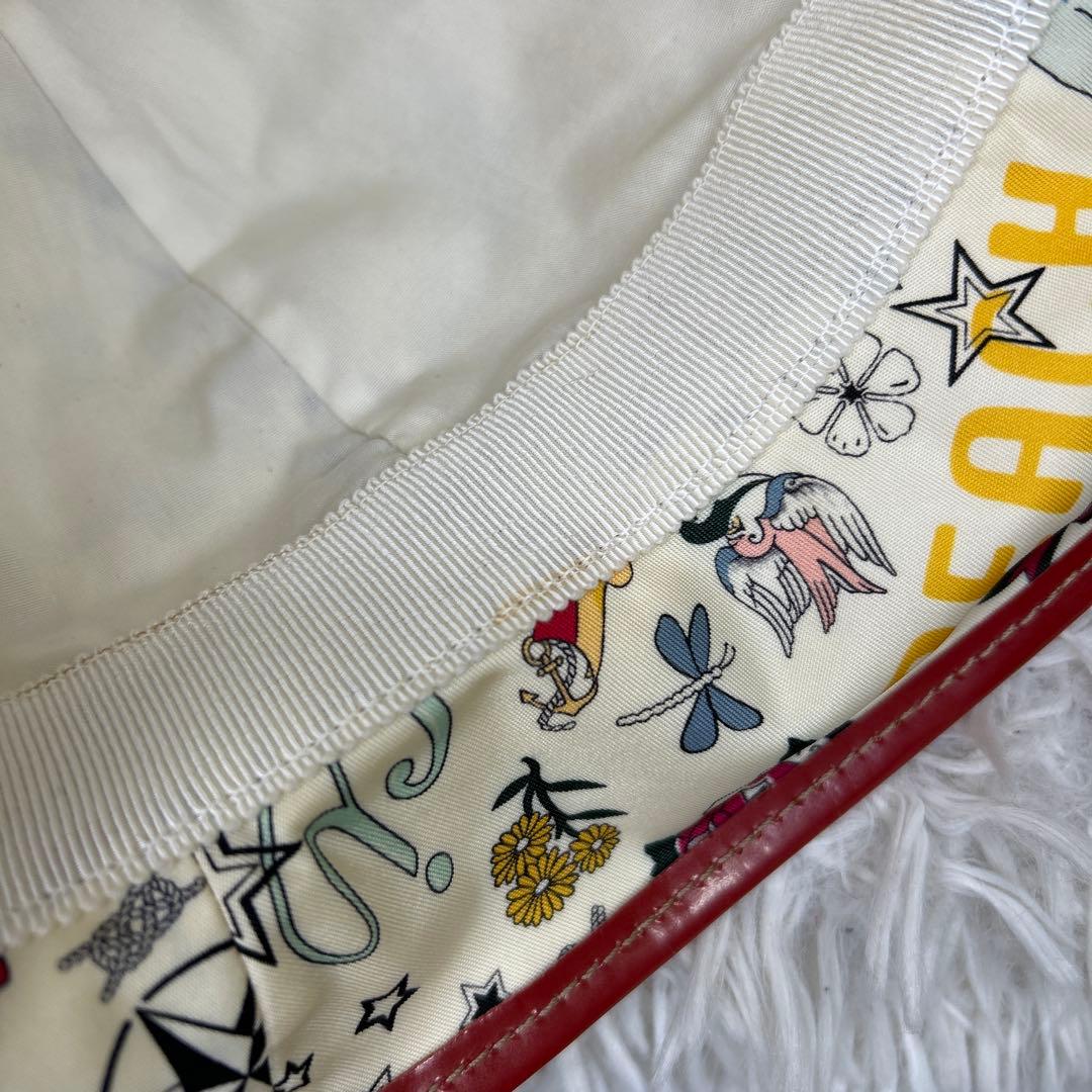 希少　GUCCI バケットハット　プリント　ビーチ　総柄　ホワイト　レッド　帽子