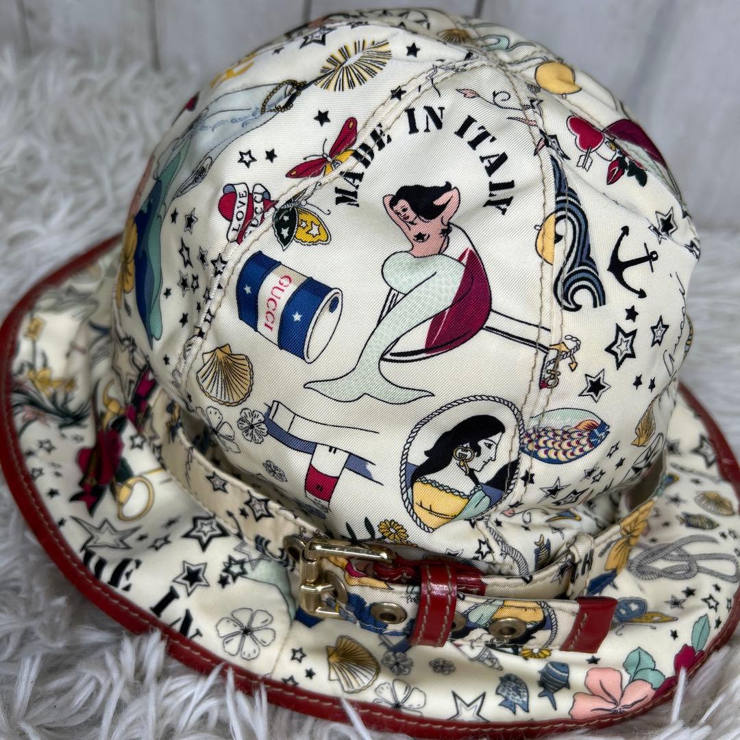 希少　GUCCI バケットハット　プリント　ビーチ　総柄　ホワイト　レッド　帽子