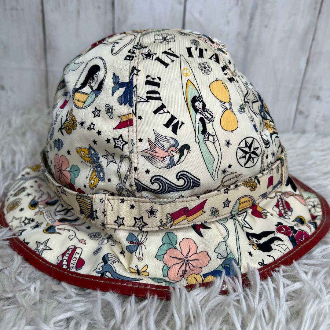 希少　GUCCI バケットハット　プリント　ビーチ　総柄　ホワイト　レッド　帽子