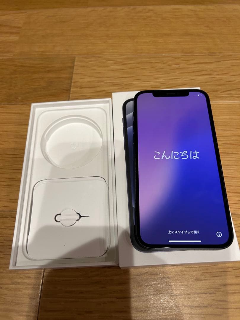 美品　Apple iPhone 12 ブラック 本体　SIMフリー