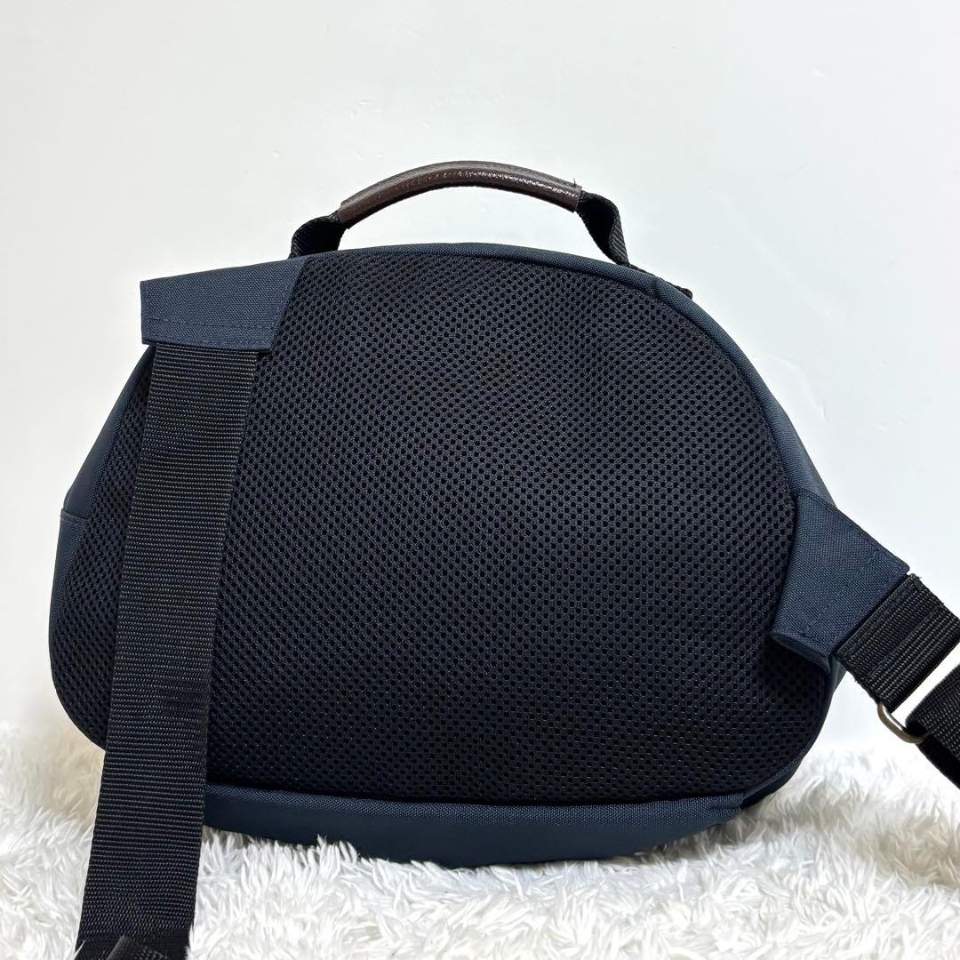 【新品同様】 アヤノコウジ ブラックレーベル がま口 ポシェット型 ボディバッグ