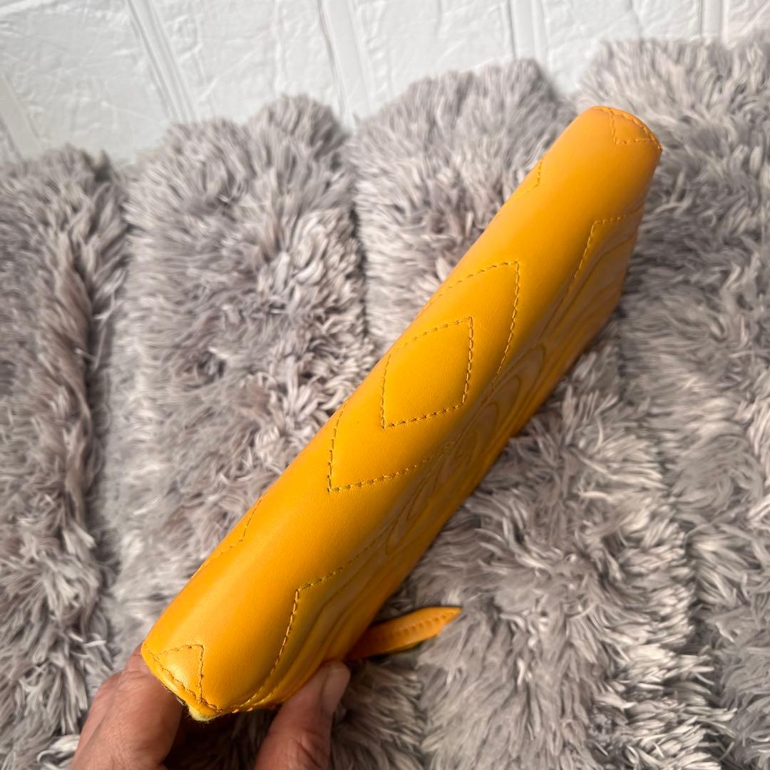 良品✨GUCCI マーモント　長財布　キルティング　ラウンドファスナー　イエロー