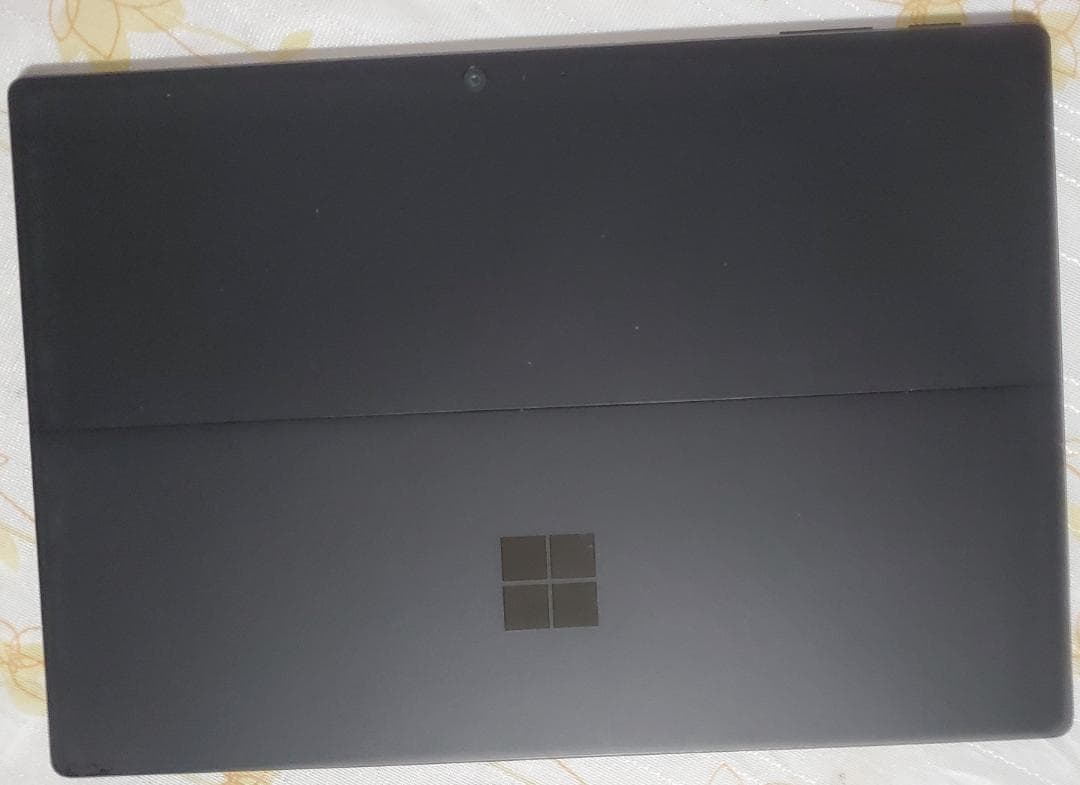(美品)Surface Pro6 i7-8650U/16GB/512GB off