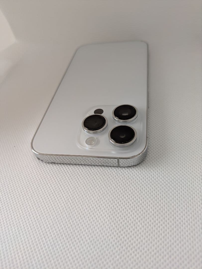 Apple iPhone 14 Pro シルバー 本体　バッテリー100%