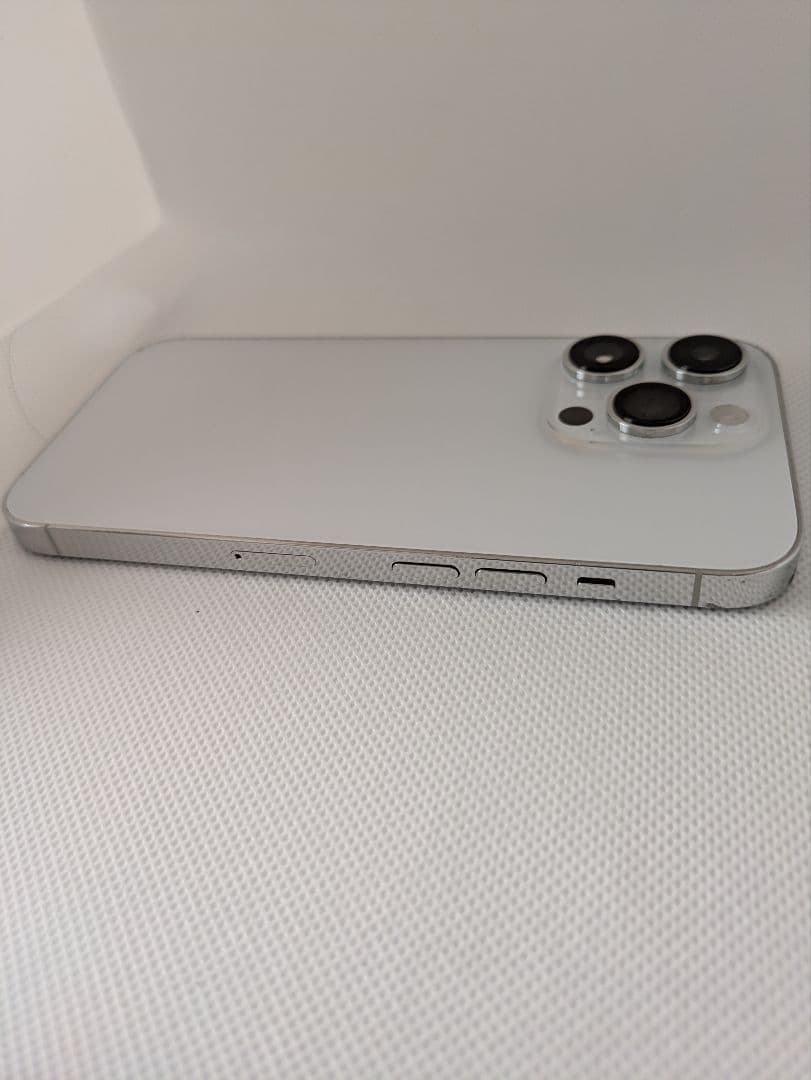 Apple iPhone 14 Pro シルバー 本体　バッテリー100%
