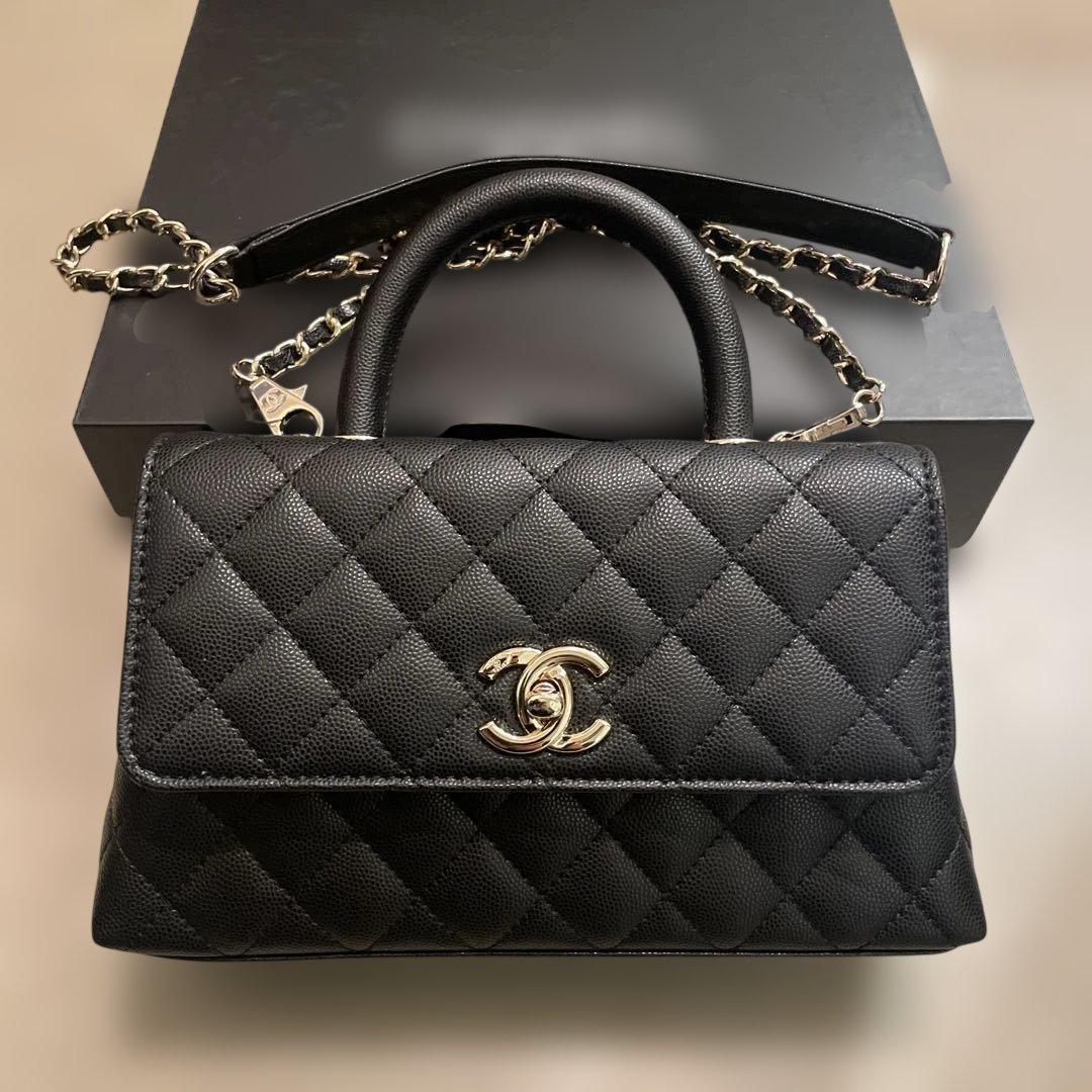 CHANEL ブラック ノベルティーキルティング ショルダーバッグ