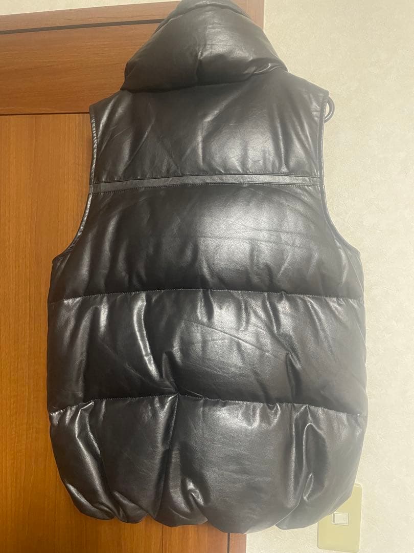 リップヴァンウィンクル　レザーダウンベスト