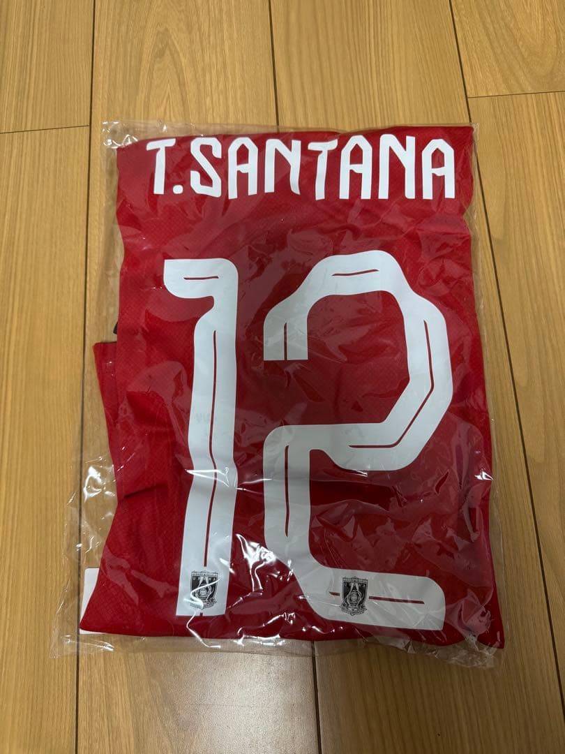 浦和レッズ　FCWCパッチ付き　FCWCユニフォーム　チアゴサンタナ