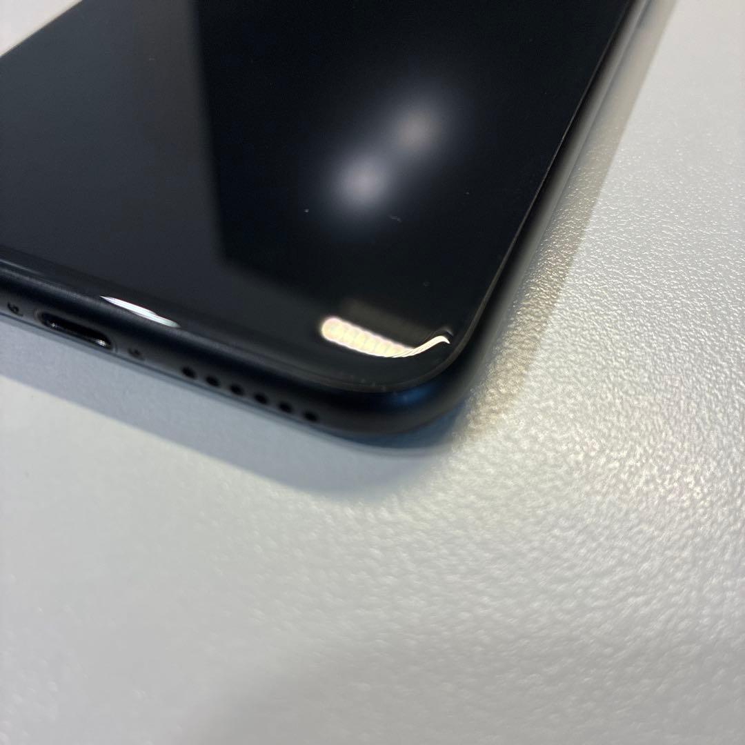 Apple iPhone SE ブラック