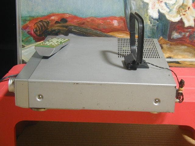 ★ソニー AVD-S1　CD・DVDプレーヤーを内蔵、AVアンプレシーバー