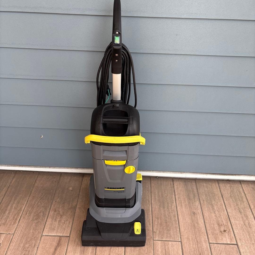 【おお幅値下げ】ケルヒャー業務用床洗浄機　BR30/4C