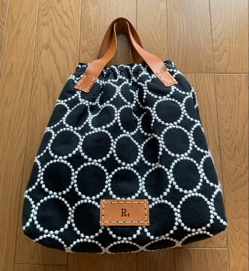 人気の作家様　タンバリンバッグ　ハンドメイド作家様　ミナペルホネン