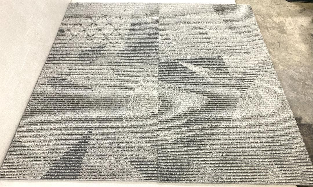 東栄ペット　タイルカーペット　４８枚　新品・未使用　国内メーカー　正規品