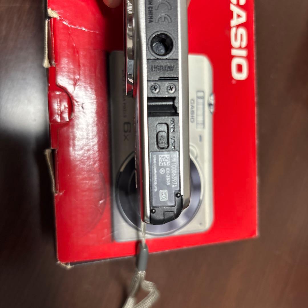 CASIO EXILIM EX-ZS5 コンパクトデジタルカメラ