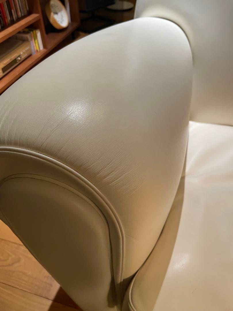 ポルトローナフラウ　バニティフェア　総本革　レザー　ソファ　カッシーナ