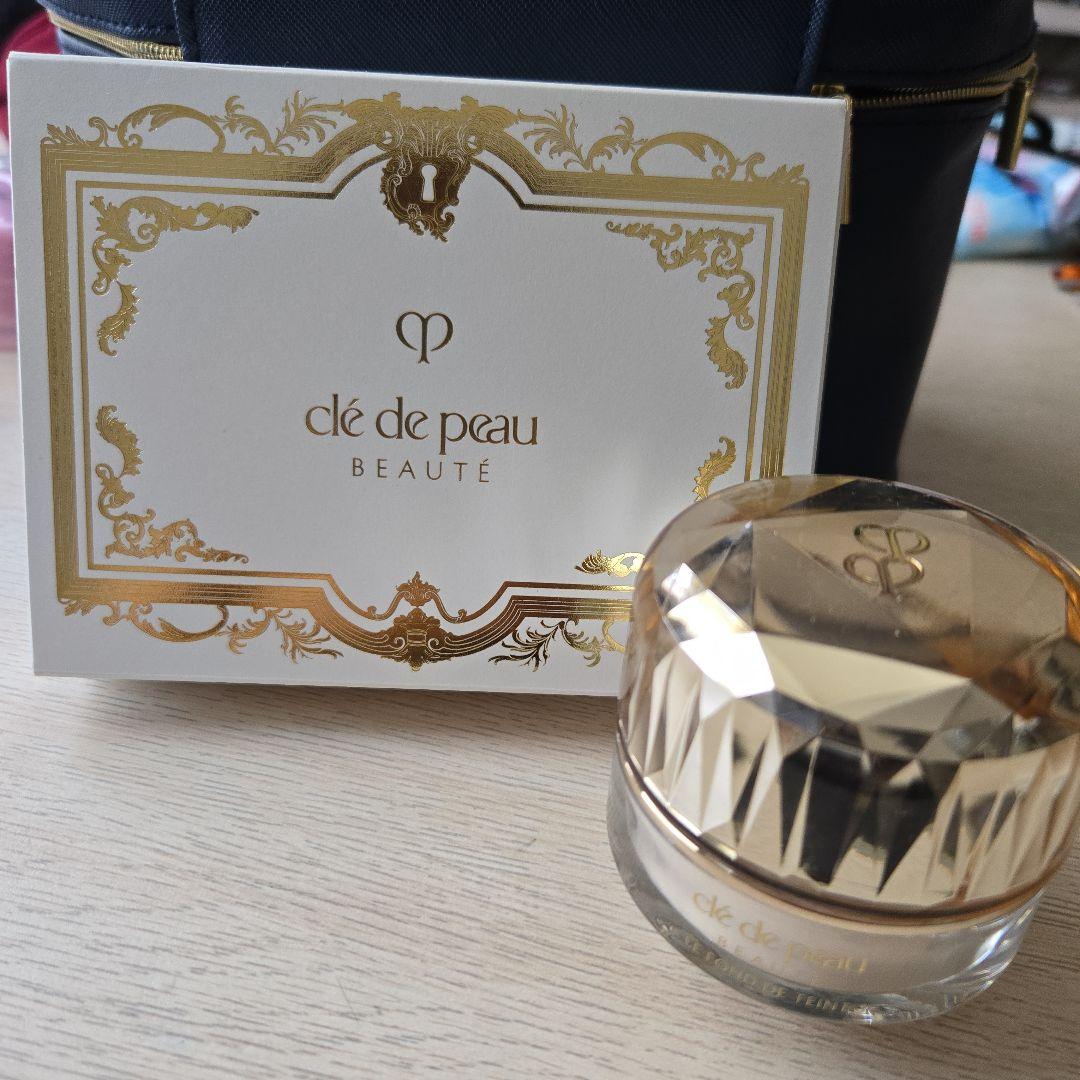 クレ・ド・ポーボーテ　ラディユー　スティル　ロココ　Ⅲ　ルフォンドゥタン付き★