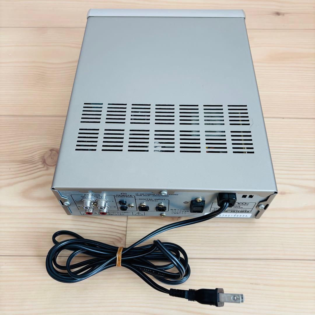 ONKYO MDレコーダー MD-105X 本体のみ オンキョー