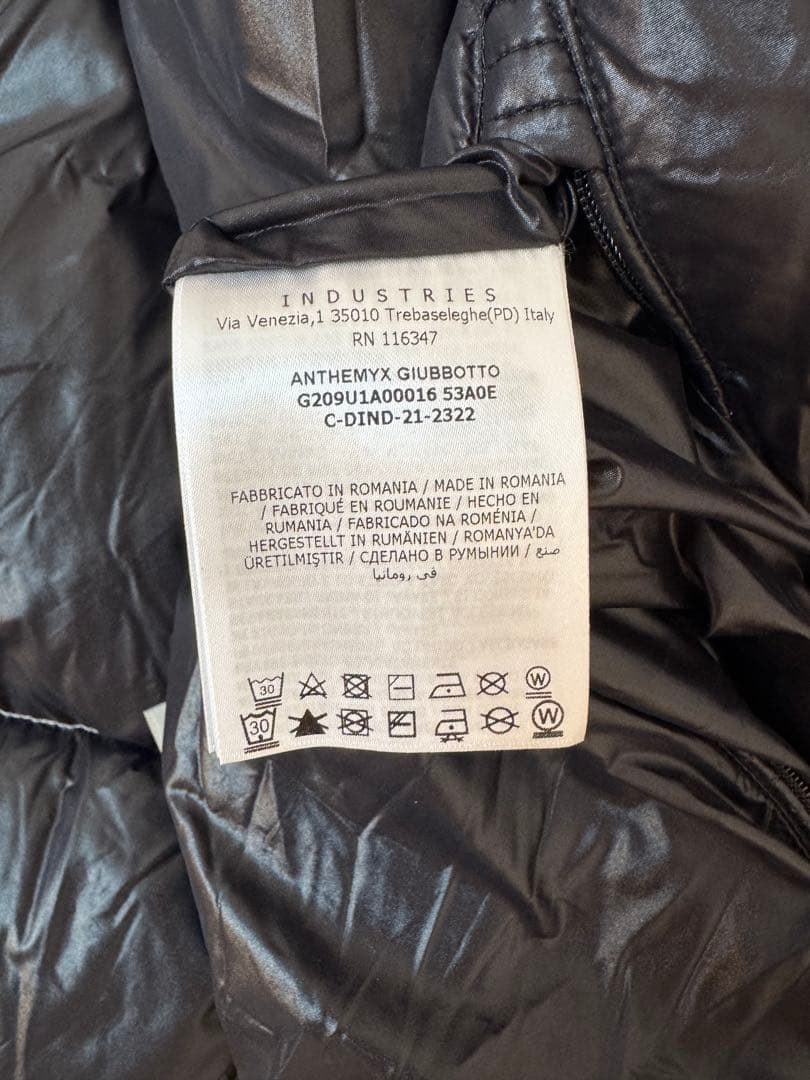 モンクレール ダウンジャケット メンズ