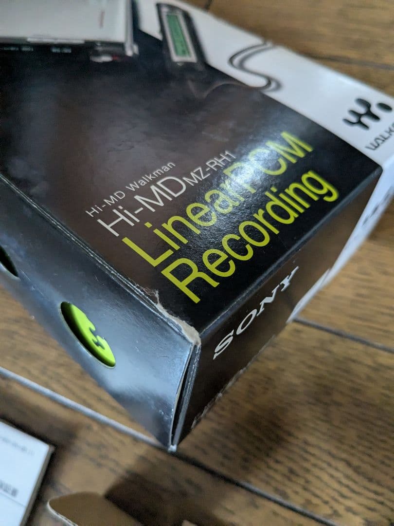 未使用級★SONY Hi-MD MZ-RH1　MDウォークマン　WALKMAN