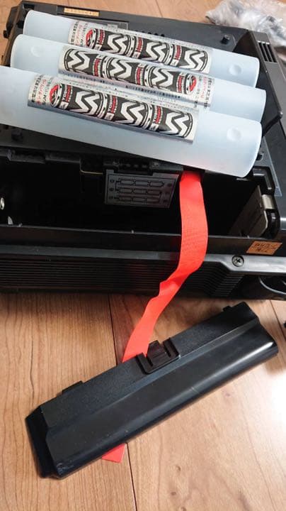 ブラウン管テレビ　昭和レトロ　1977年製