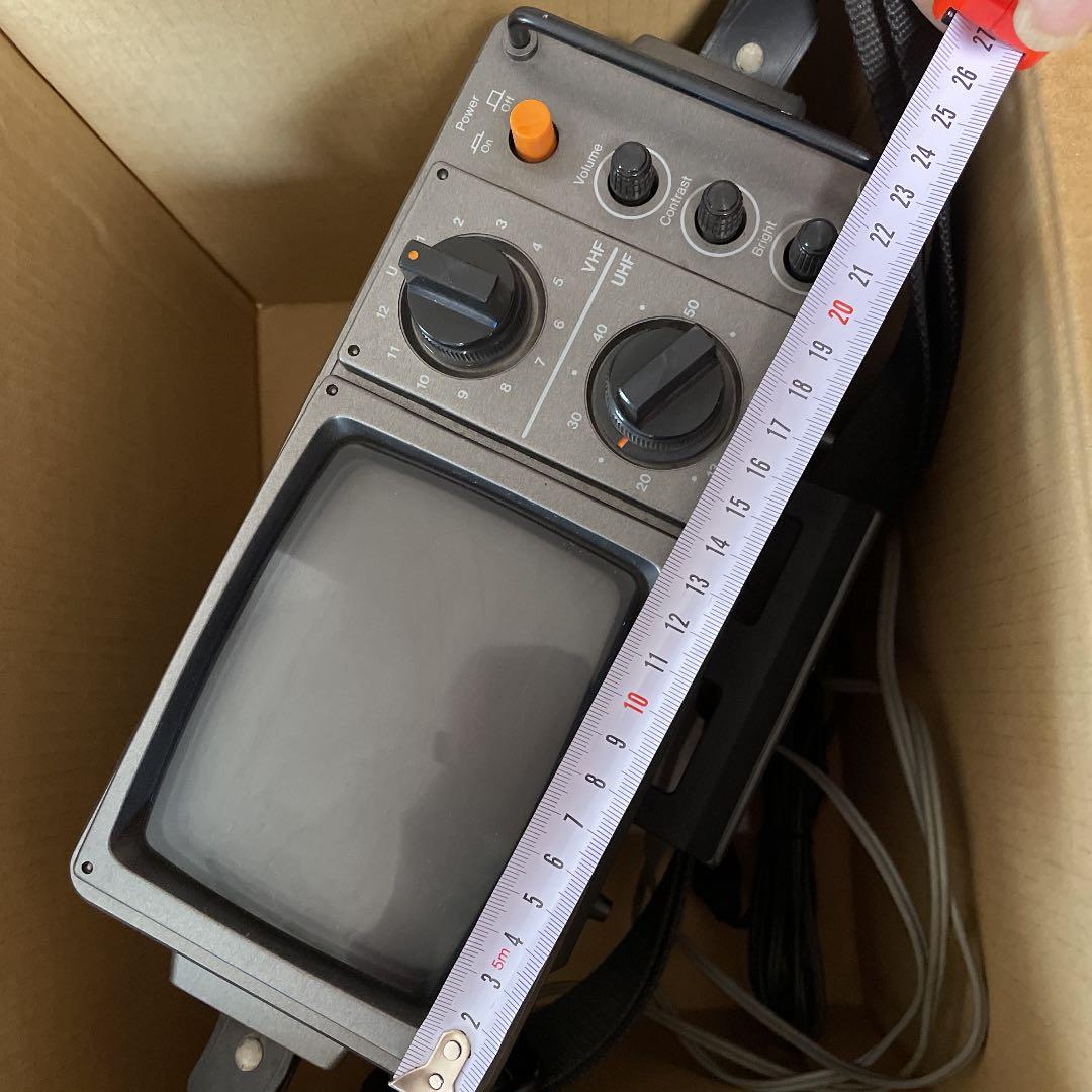 ブラウン管テレビ　昭和レトロ　1977年製