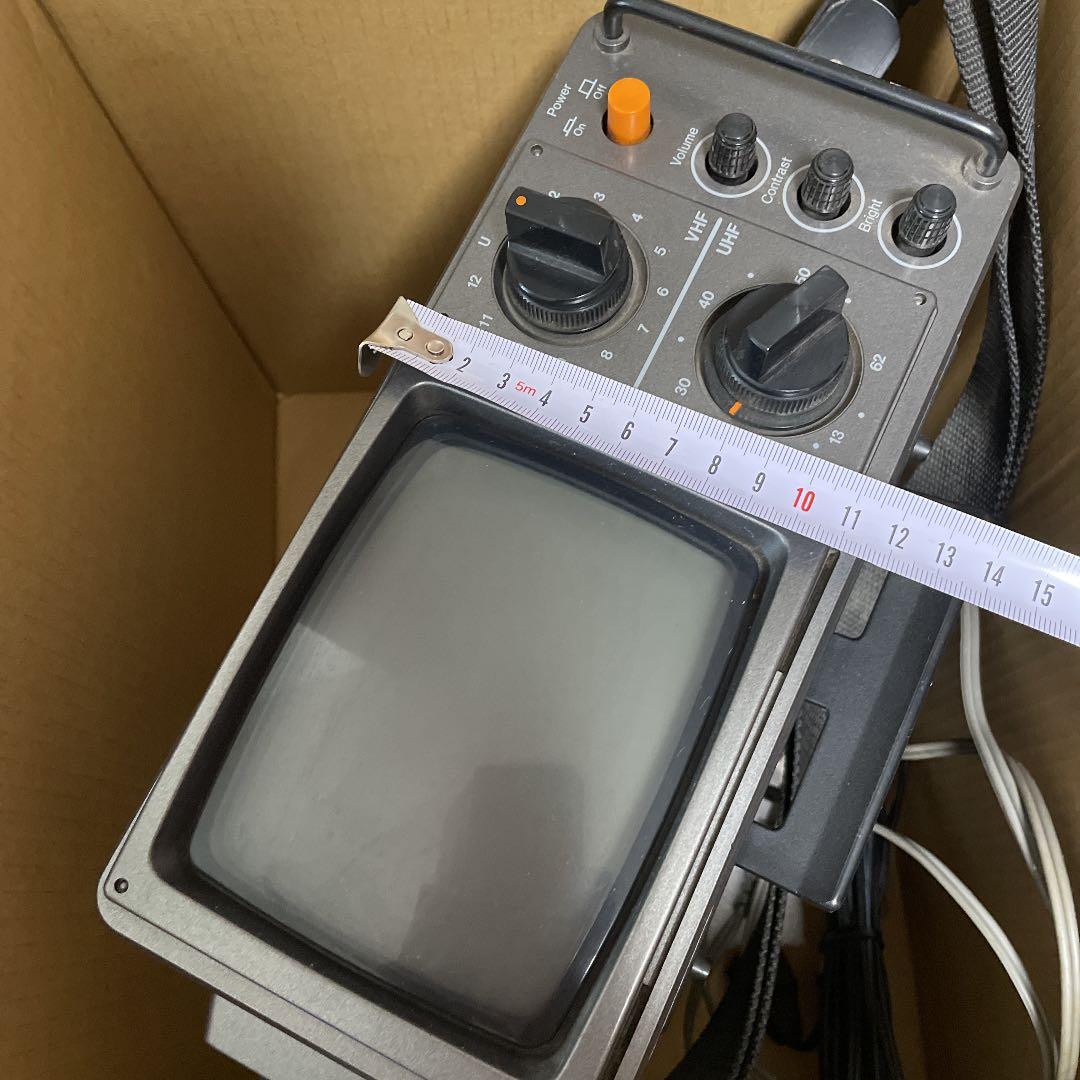 ブラウン管テレビ　昭和レトロ　1977年製