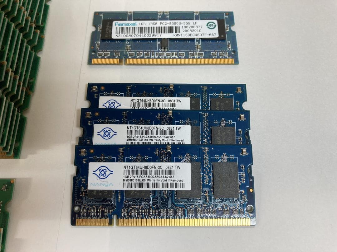DDR2-667　1GB　Micron製ほか88枚　付・同800　2GB　2枚