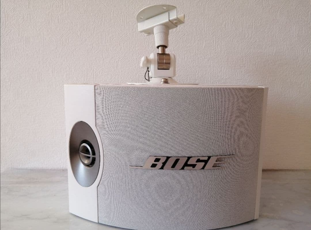 本日限定価格!!BOSE ボーズ 301 Series V ホワイト 天吊付