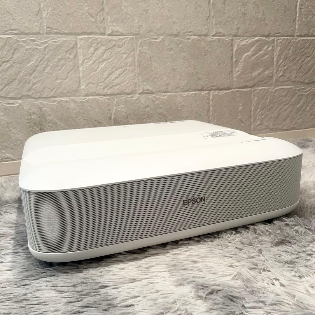 【極美品】epson ホームプロジェクター EH-LS650W ヤマハサウンド