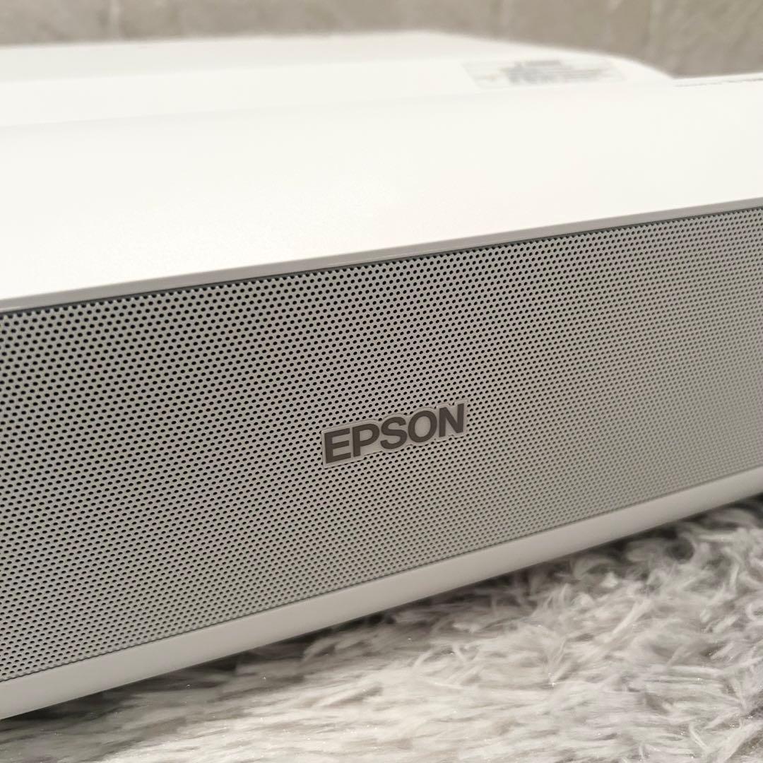 【極美品】epson ホームプロジェクター EH-LS650W ヤマハサウンド