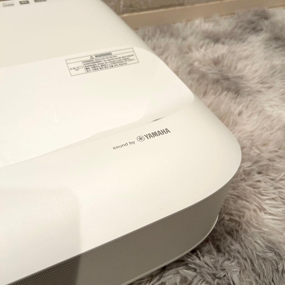 【極美品】epson ホームプロジェクター EH-LS650W ヤマハサウンド