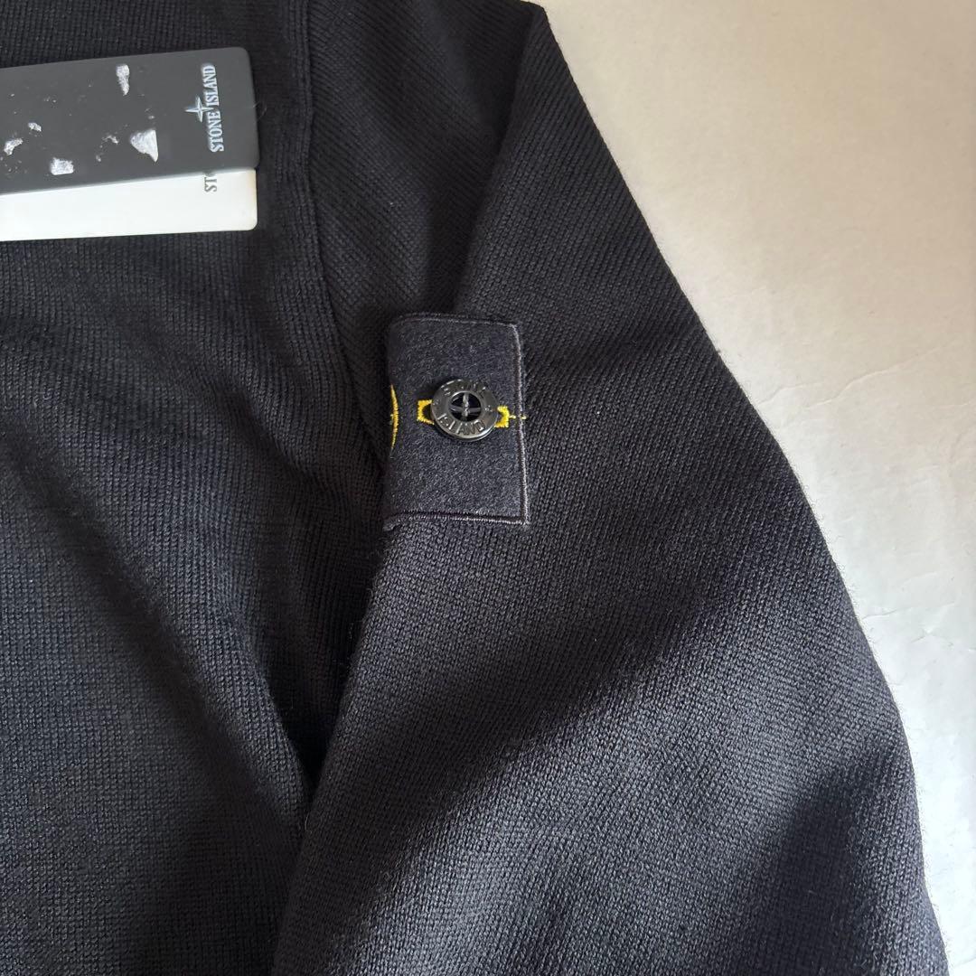 STONE  ストーンアイランド ロゴバッジ クルーネックニット