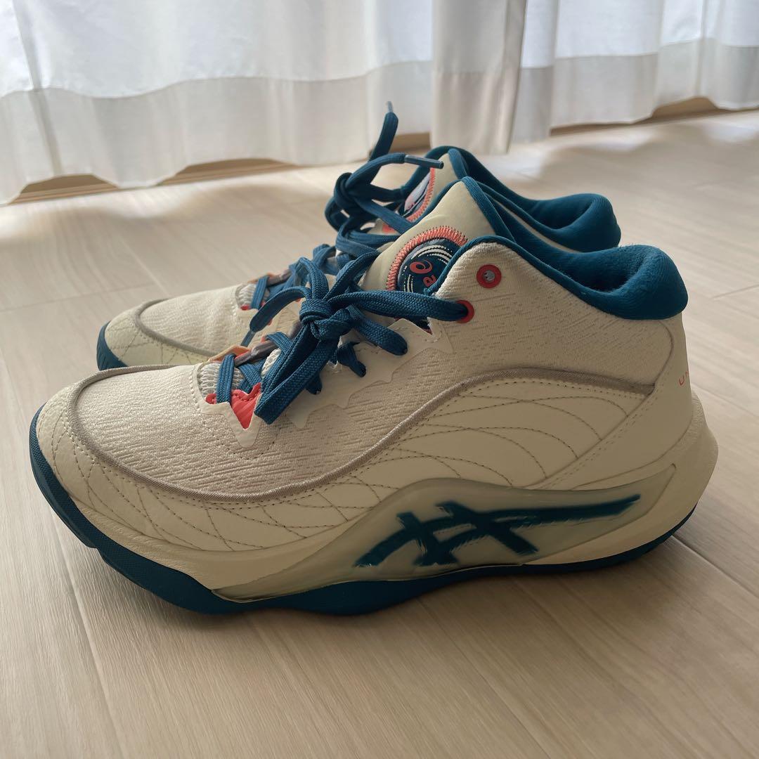 【美品】asics バッシュ　25㎝　アンプレアルス 3