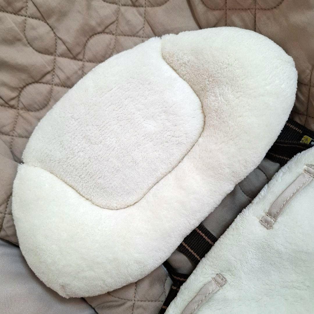 【美品】コンビ ネムリラ 電動ハイローチェア 抱っこプラス