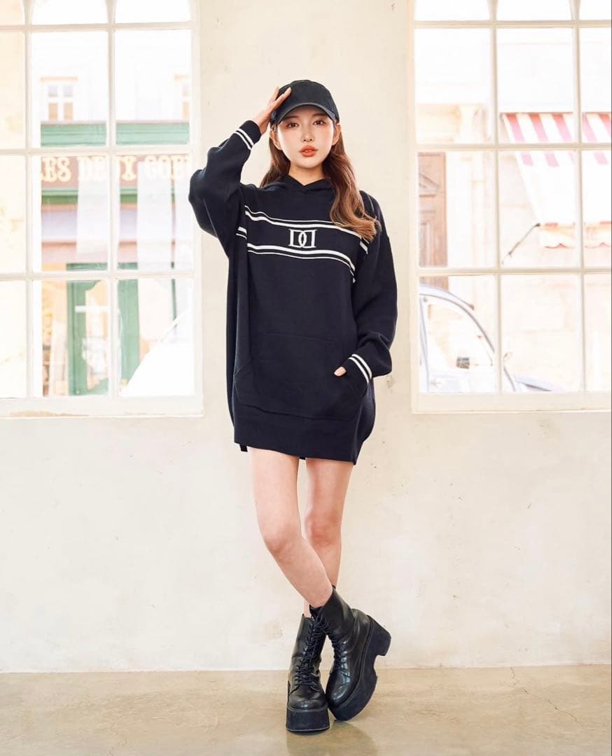 【新品】D a r i c h ❤️梅田限定❣️ＤＤモチーフニットフーディ（ＢＬＫ）