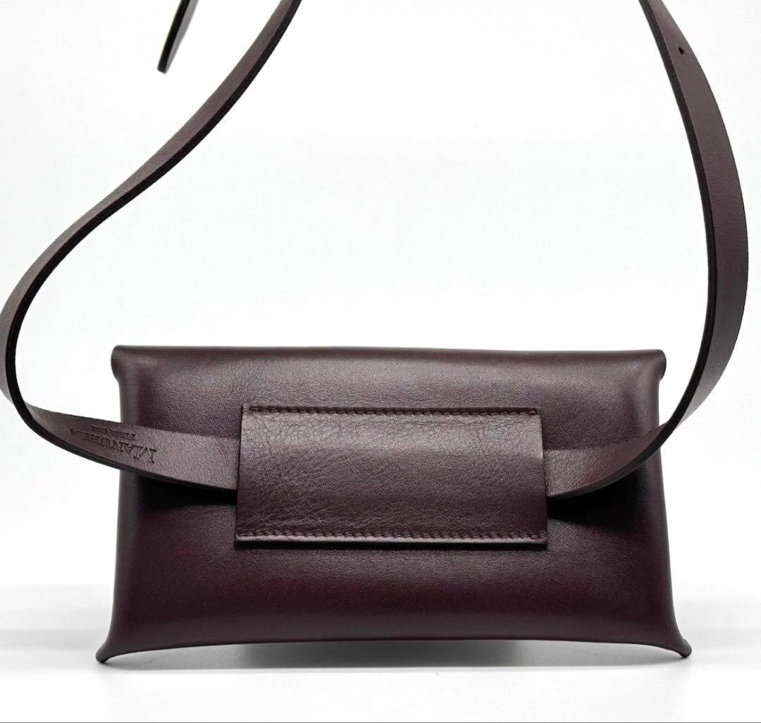 限定 ロンちゃん MANUELA 革製ベルトバッグ